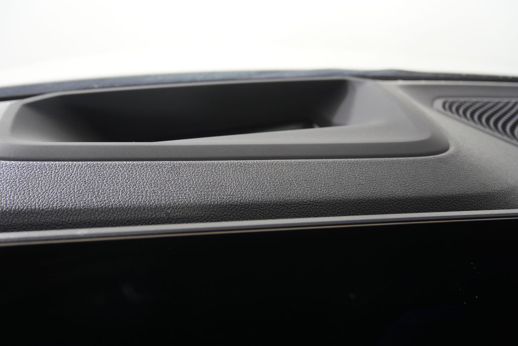 Thumbnail: 2025 BMW 4 Series - 24