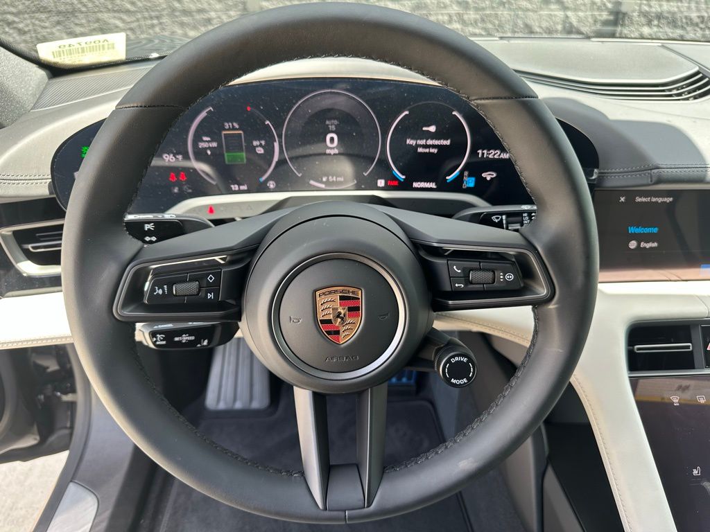 2025 Porsche Taycan  18