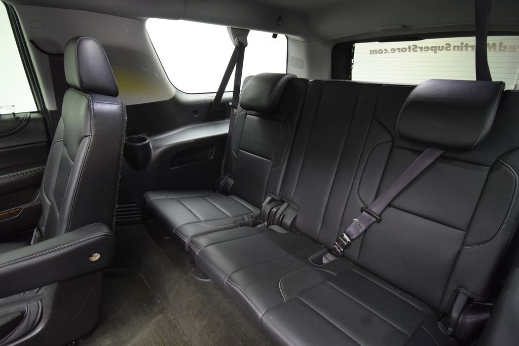 used 2016 Chevrolet Suburban car, priced at $11,000