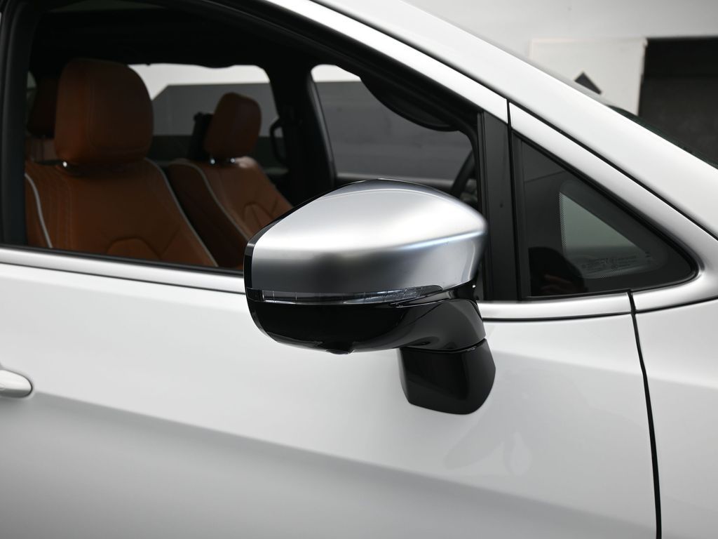 New 2026 Bright White Clearcoat Chrysler Pinnacle image 55