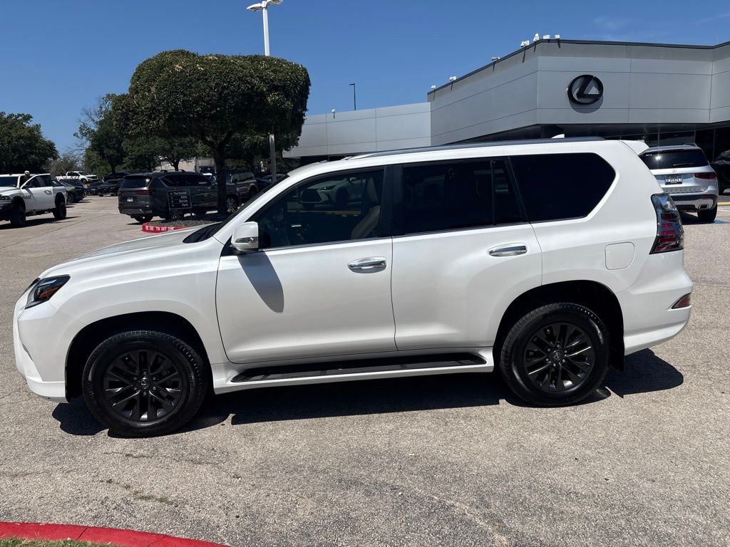 Thumbnail: 2023 Lexus GX - 2