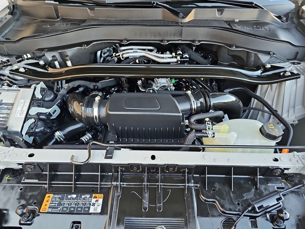 Used 2025 Ford Explorer SUV