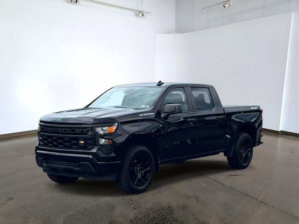 2023 Chevrolet Silverado 1500 Custom