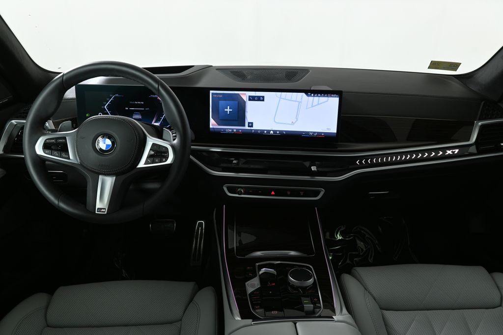 Thumbnail: 2026 BMW X7 - 17