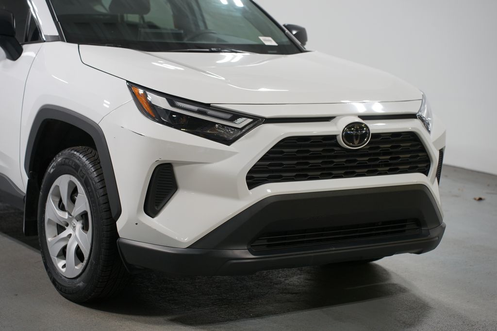 Thumbnail: 2024 Toyota RAV4 - 4