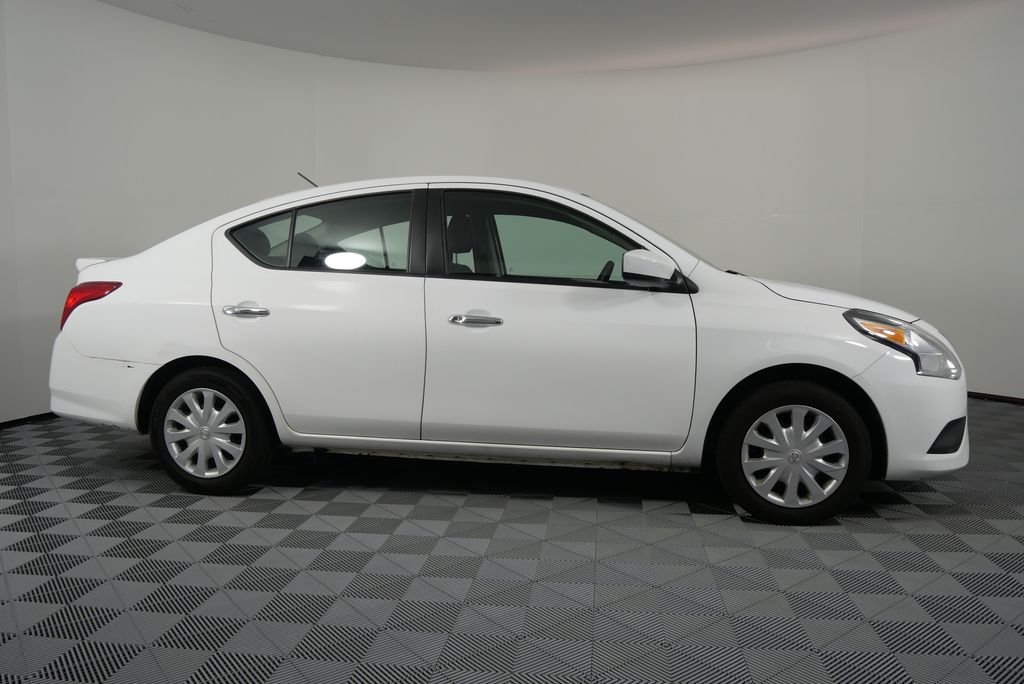 2018 Nissan Versa 1.6 SV 2