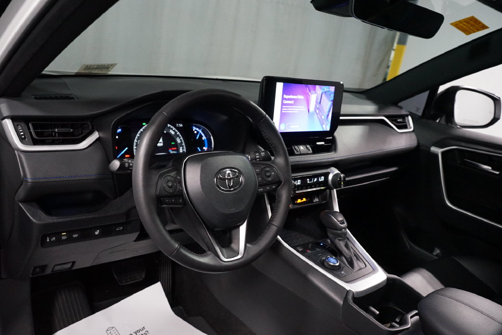 Thumbnail: 2024 Toyota RAV4 - 11