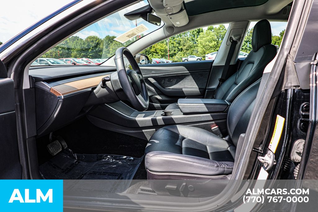 Used 2020 Black Tesla Standard image 17