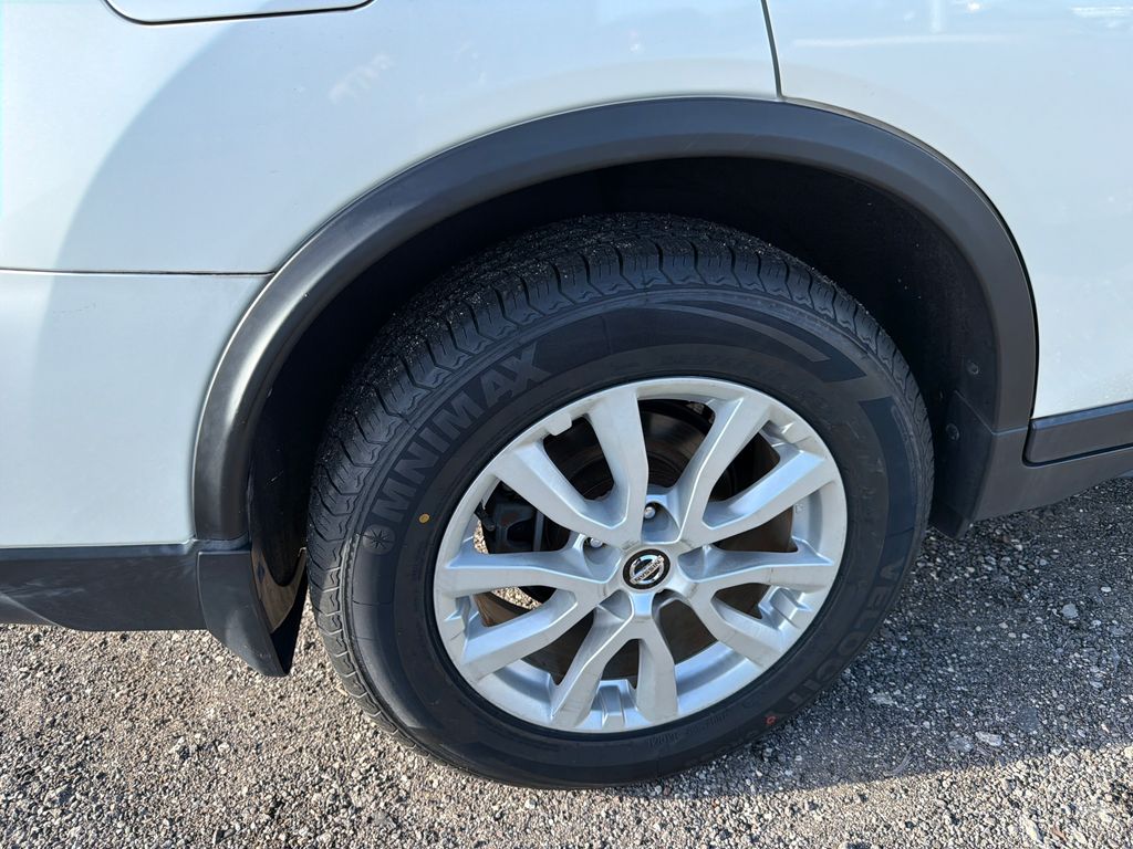 Used 2018 Nissan Rogue SV 4D Sport Utility