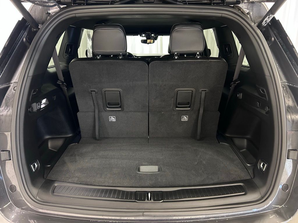 used 2022 Jeep Grand Cherokee L car, priced at $32,899