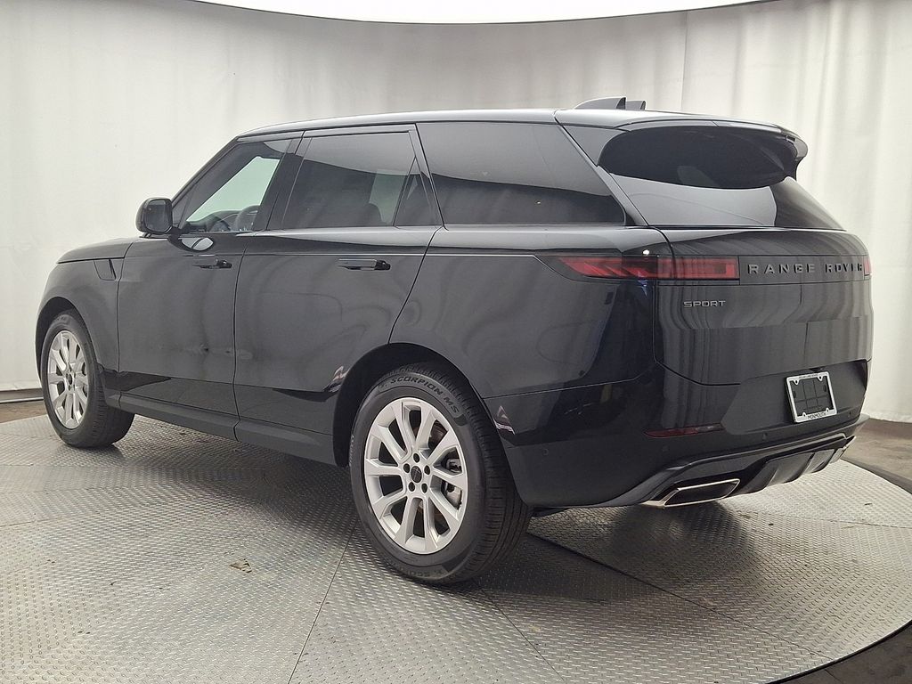 Thumbnail: 2027 Land Rover Range Rover Sport - 4