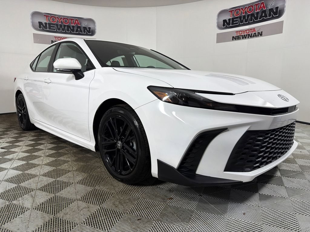 Ice 2025 Toyota Camry SE FWD Sedan Front-Wheel Drive Continuously Variable Transmission