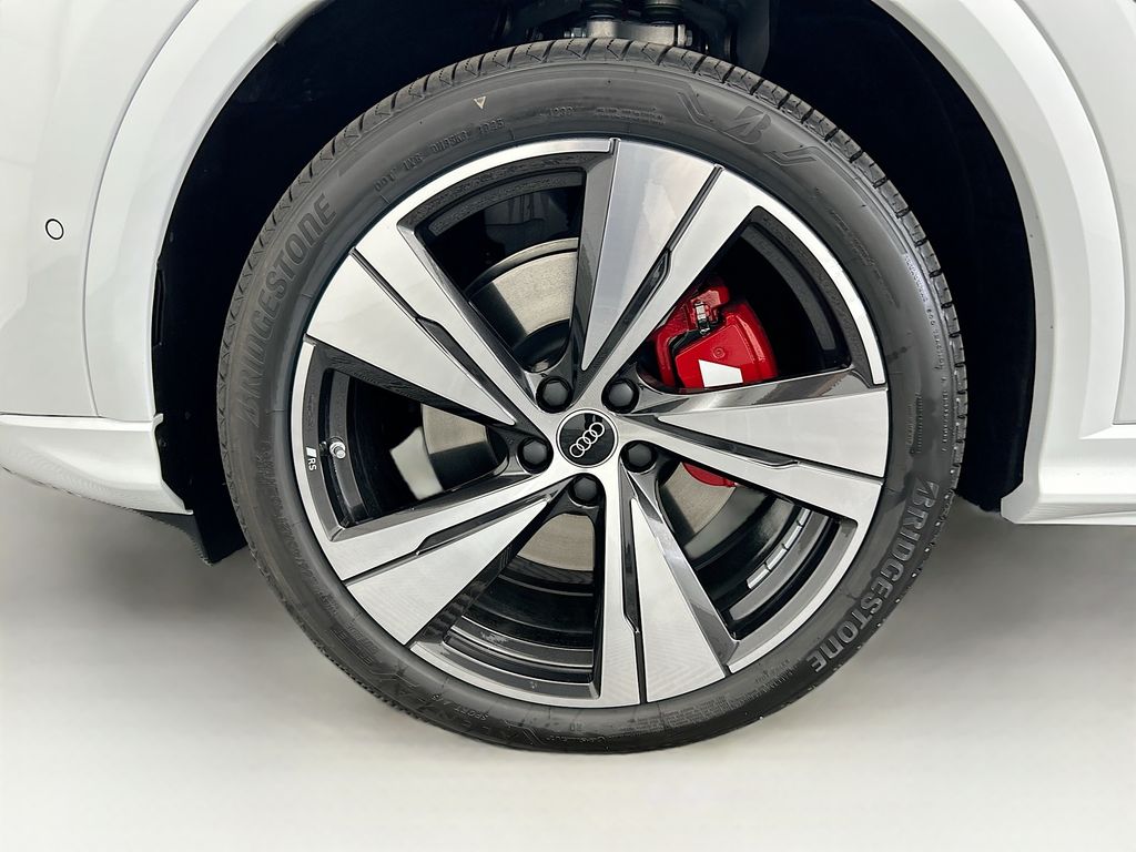 Thumbnail: 2025 Audi SQ5 - 29