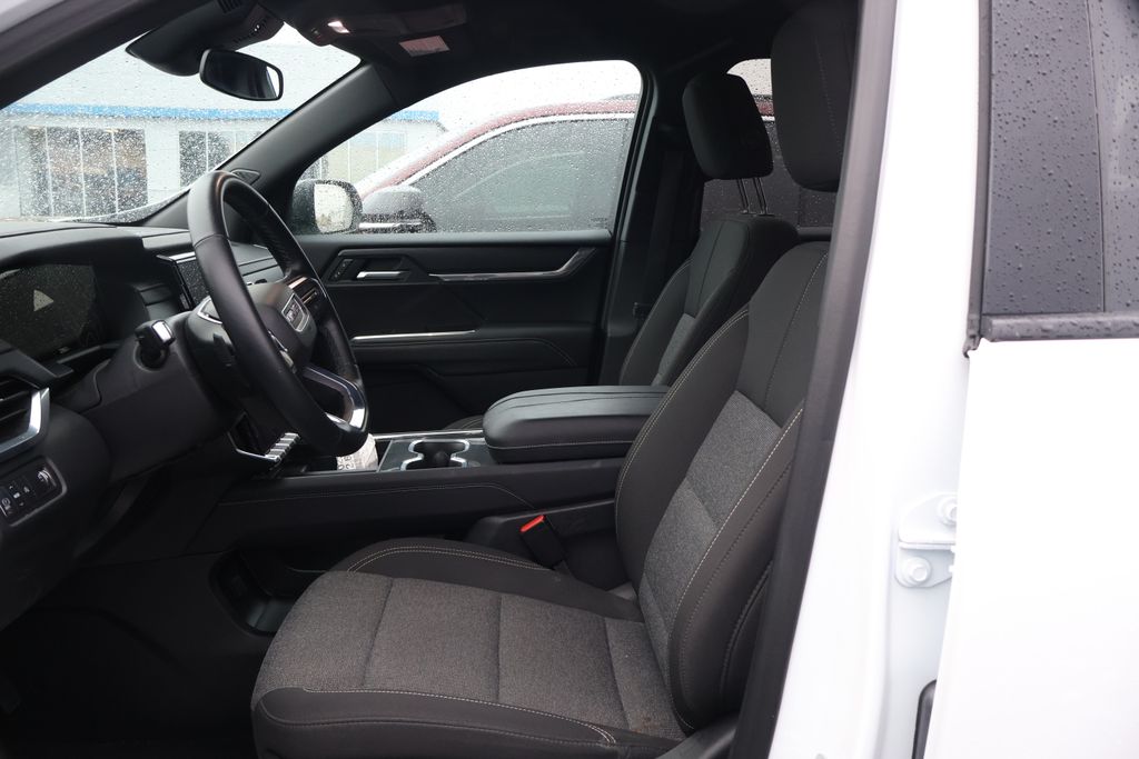 Thumbnail: 2025 GMC Acadia - 12