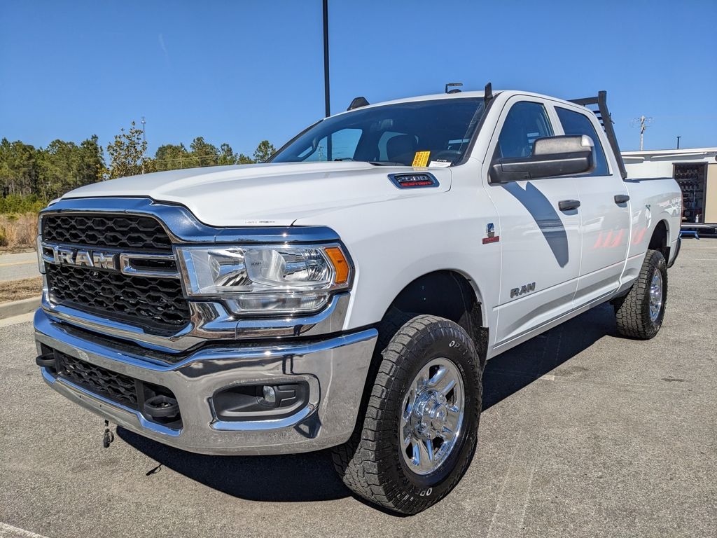 2022 RAM 2500 Tradesman Crew Cab 4WD