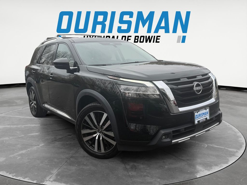 Super Black 2023 Nissan Pathfinder Platinum 4WD SUV / Crossover All-Wheel Drive 9-Speed Automatic