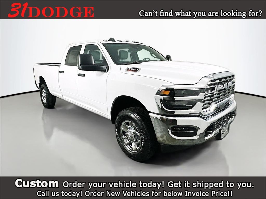 2026 RAM 3500 Tradesman Crew Cab LB 4WD