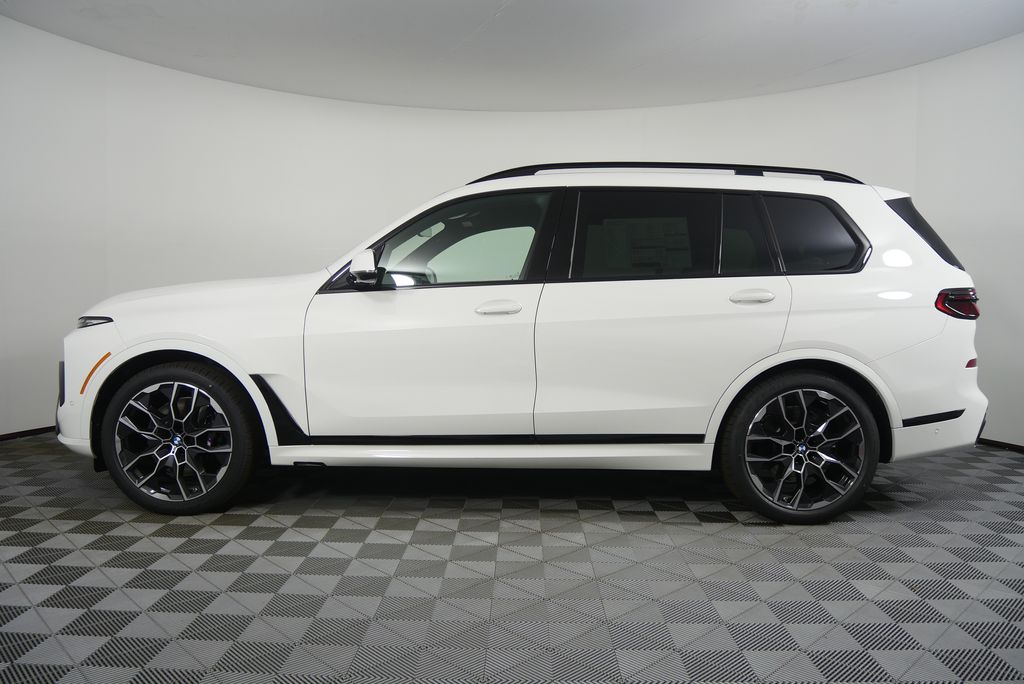 Thumbnail: 2026 BMW X7 - 6
