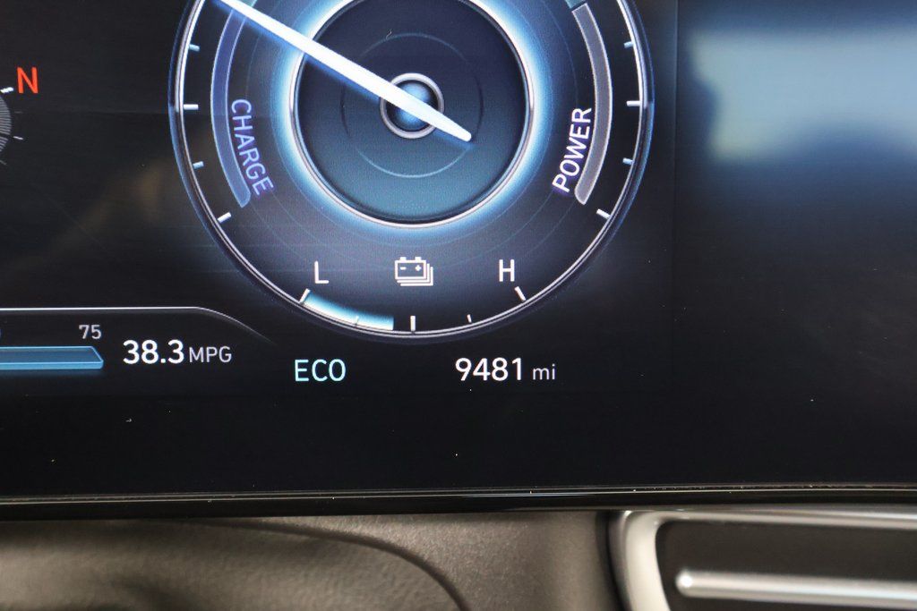 Thumbnail: 2024 Hyundai Elantra - 17