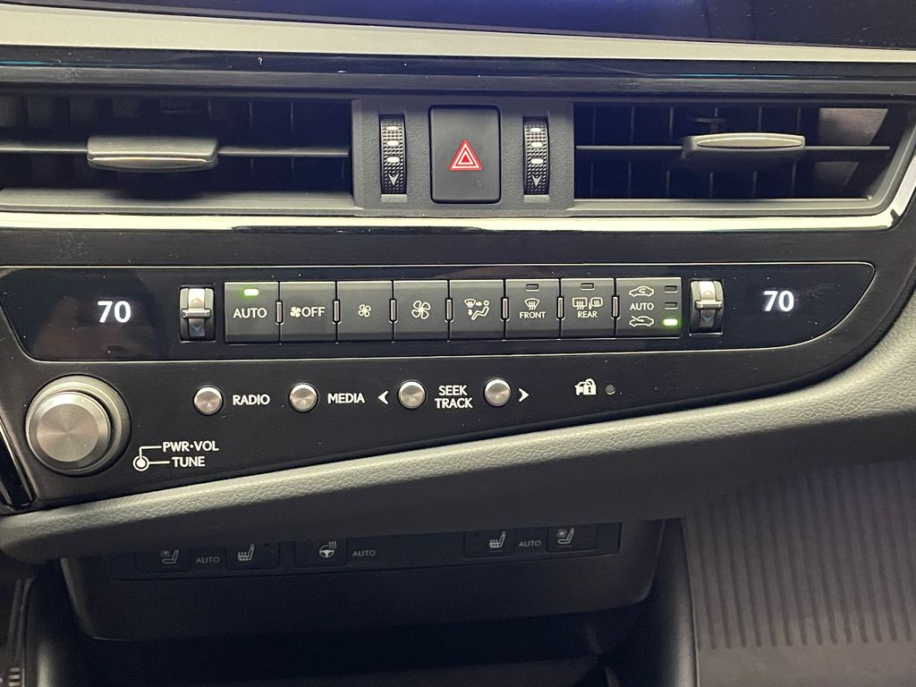 2024 Lexus ES 350 28