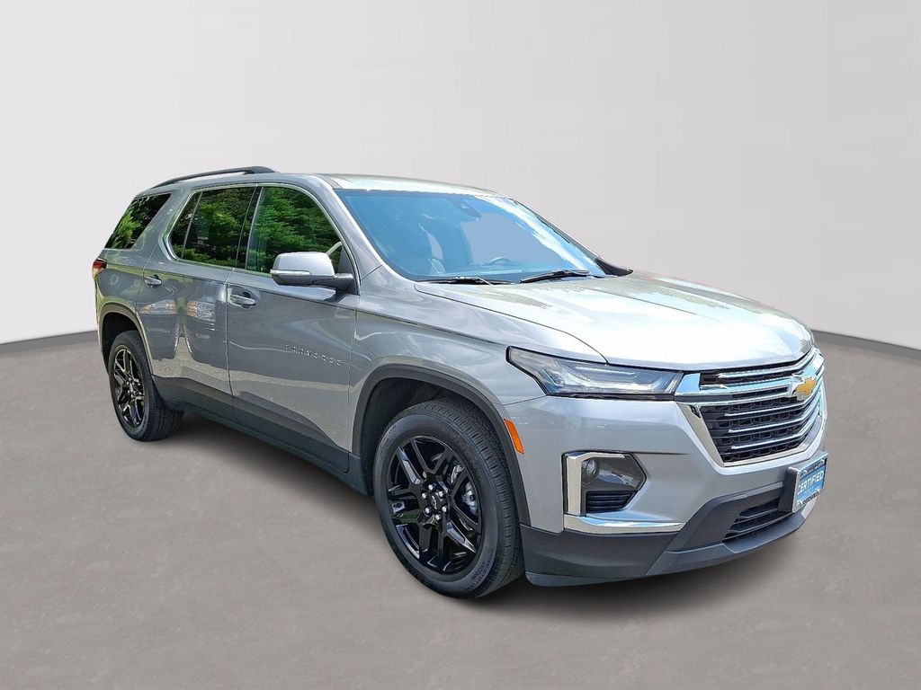 Thumbnail: 2023 Chevrolet Traverse - 3