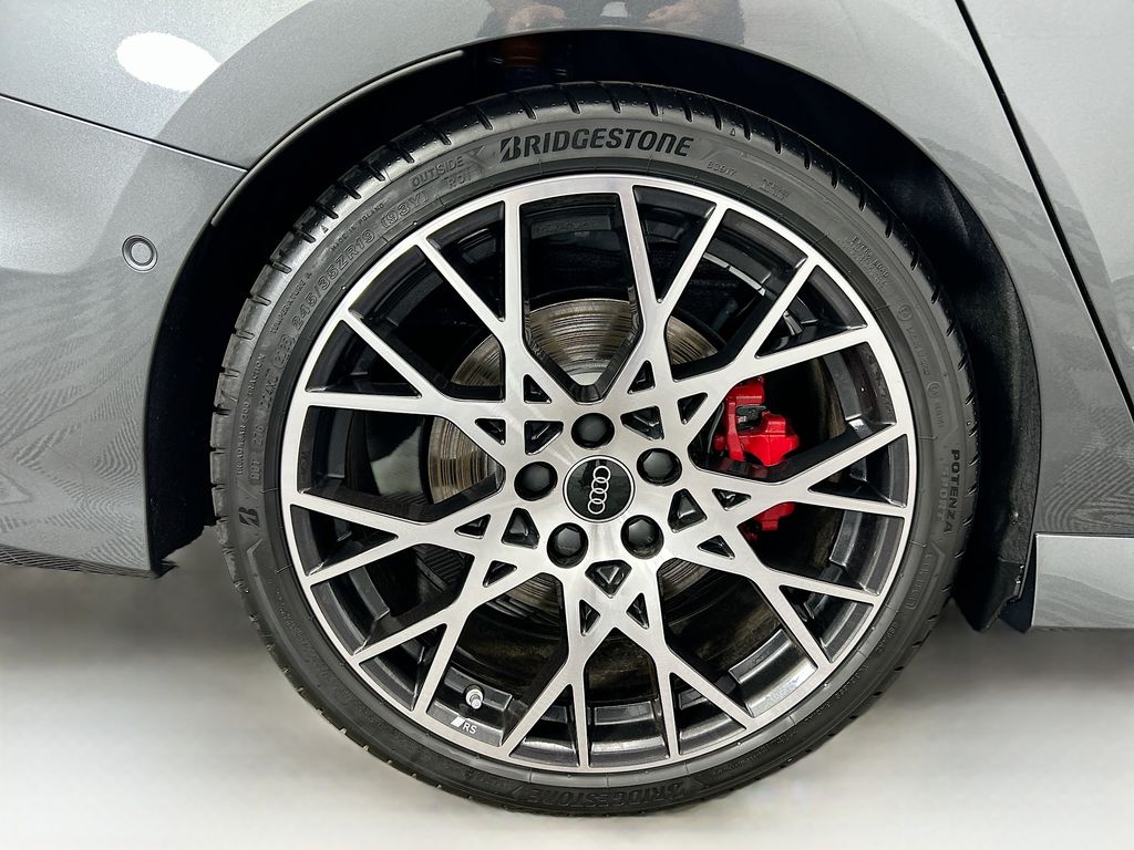 Thumbnail: 2025 Audi RS 3 - 32