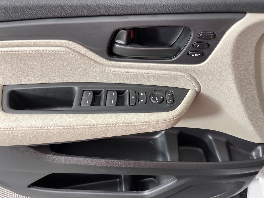 2025 Honda Odyssey EX-L 30