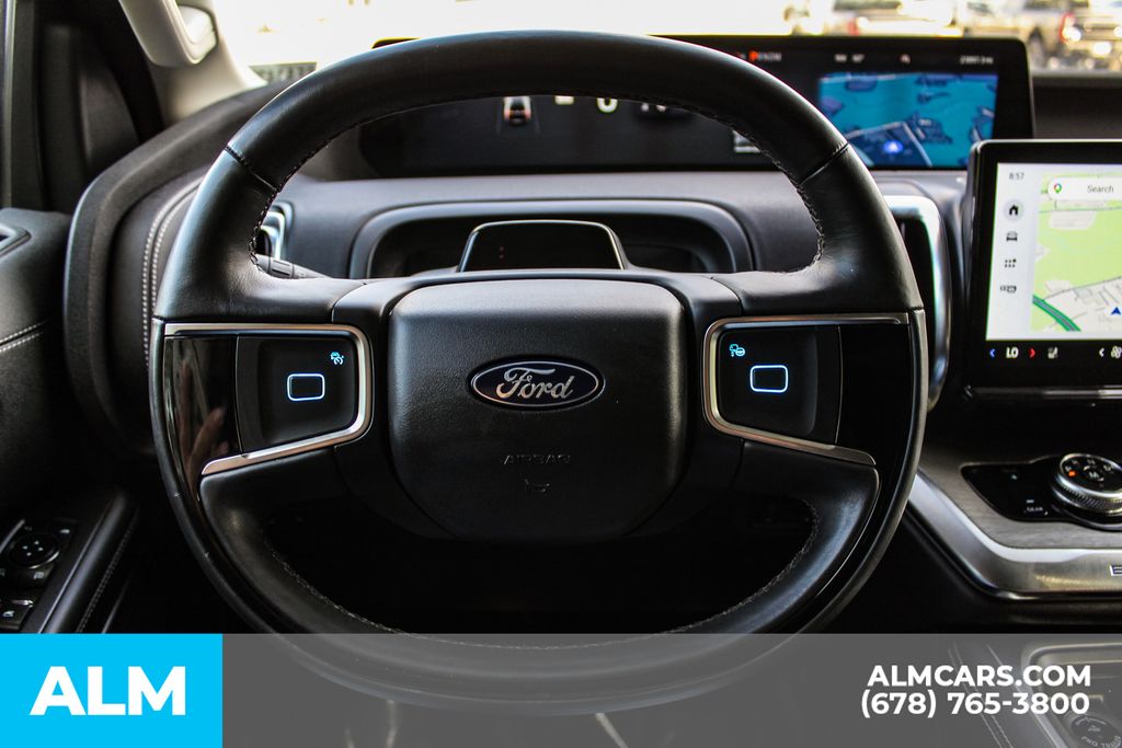 Used 2025 Black Ford Platinum image 27