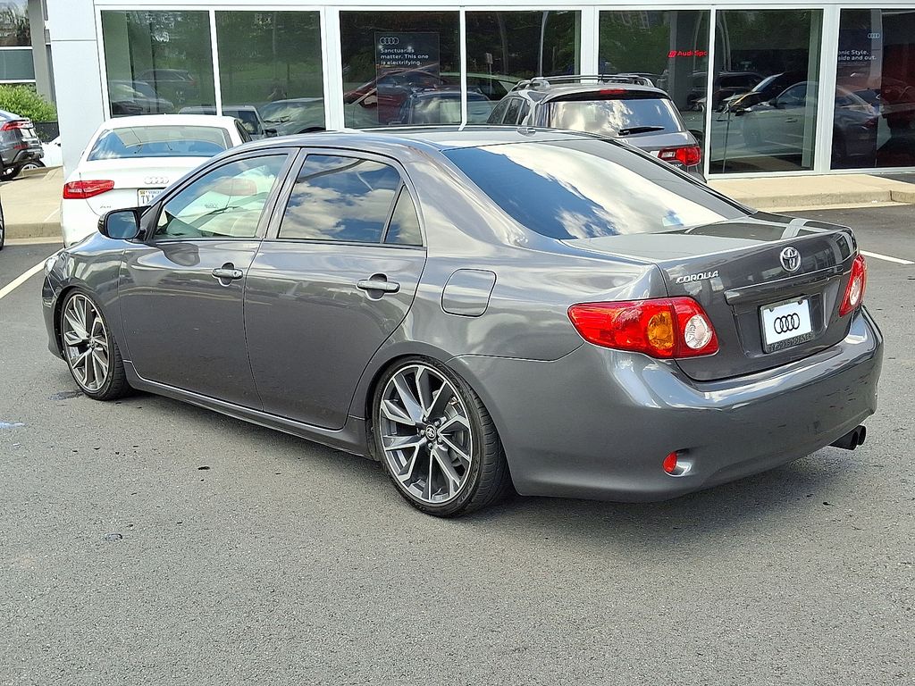 Thumbnail: 2010 Toyota Corolla - 6