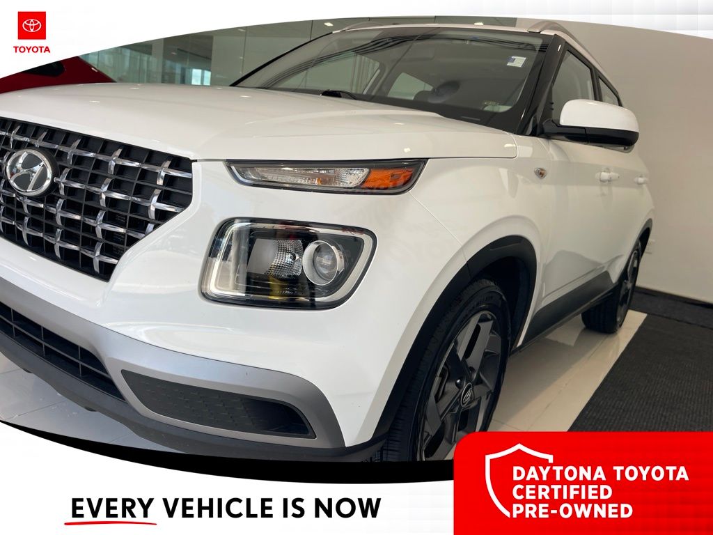 Used 2025 Hyundai Venue SUV