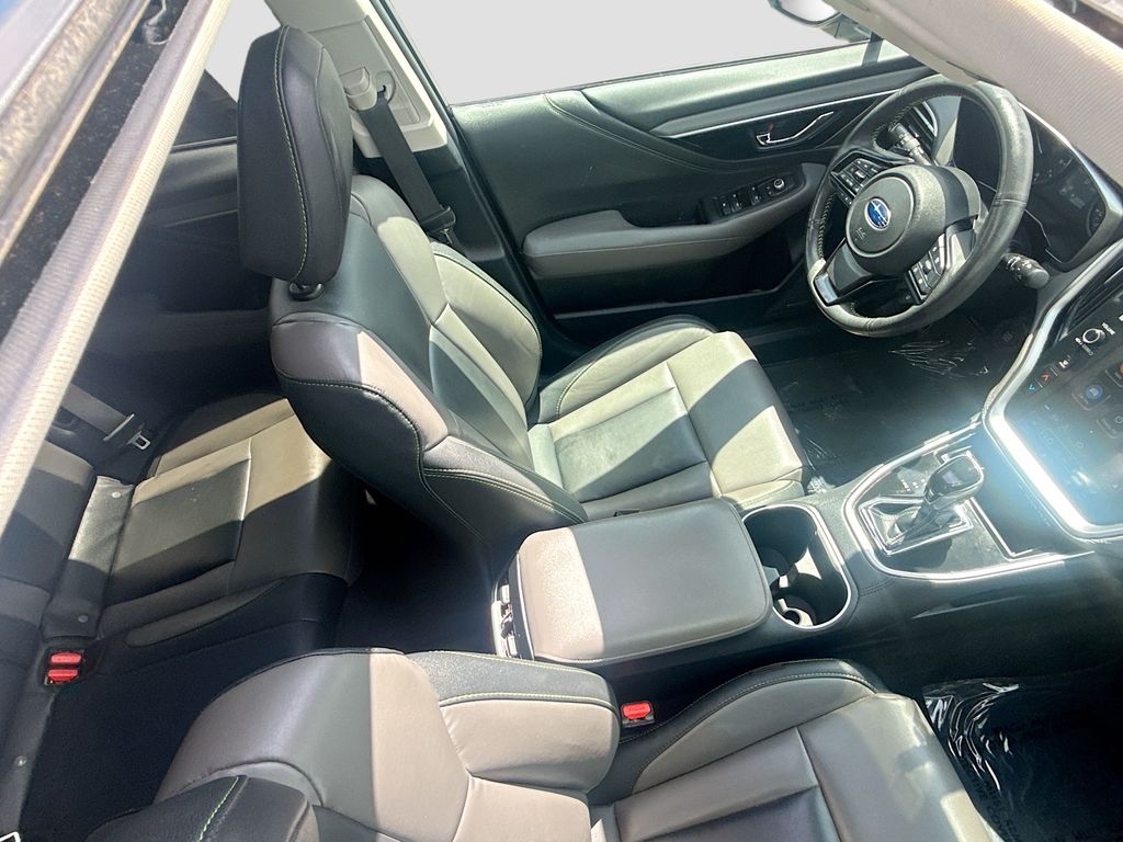 2024 Subaru Outback Onyx Edition Gray at Toyota of Victoria