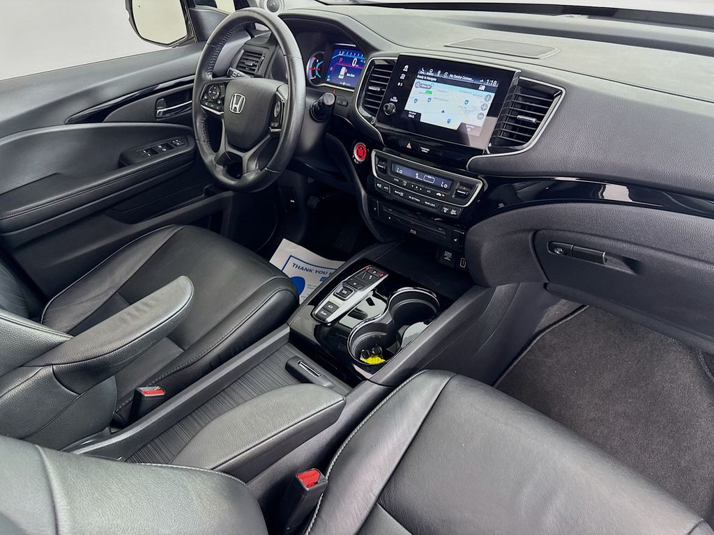 Used Car 2020 Honda Pilot  Touring For Sale Under $25,000 In Austin, Texas