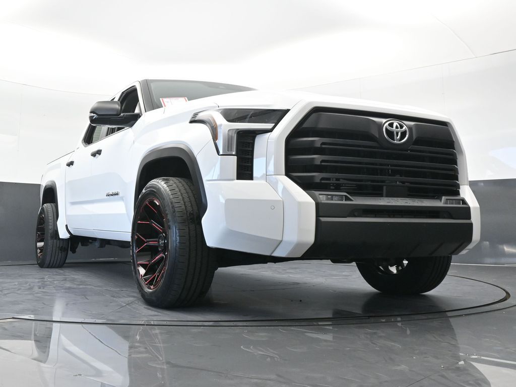 Used 2024 Wind Chill Pearl Toyota SR5 image 67