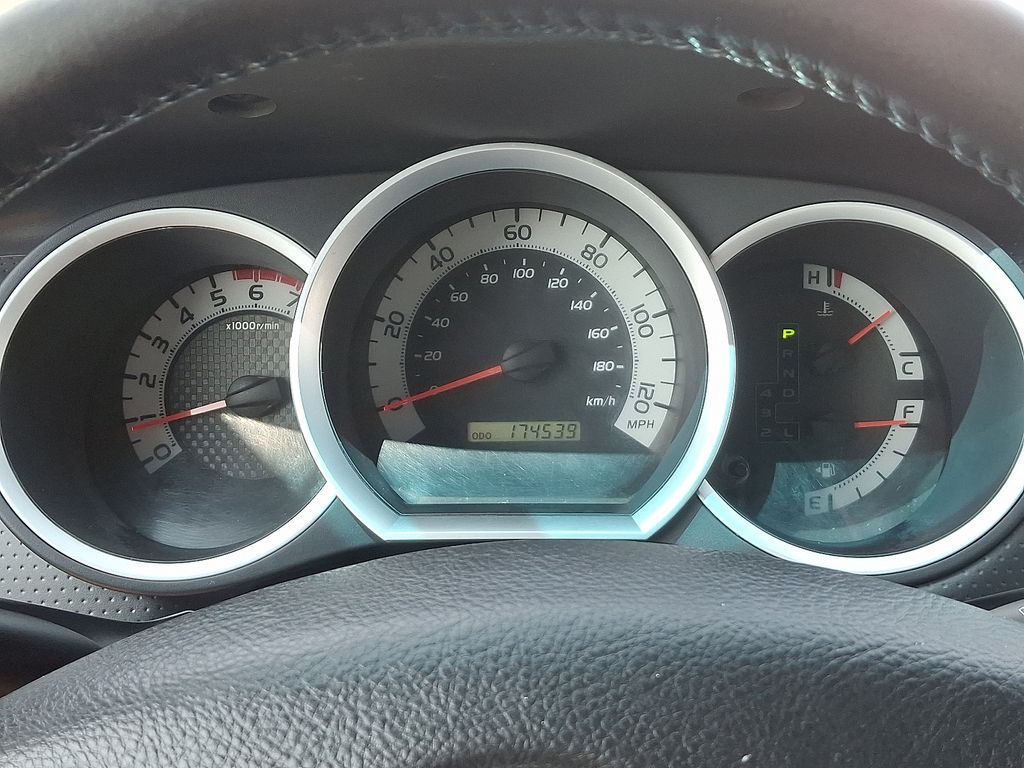 2011 Toyota Tacoma Base 19