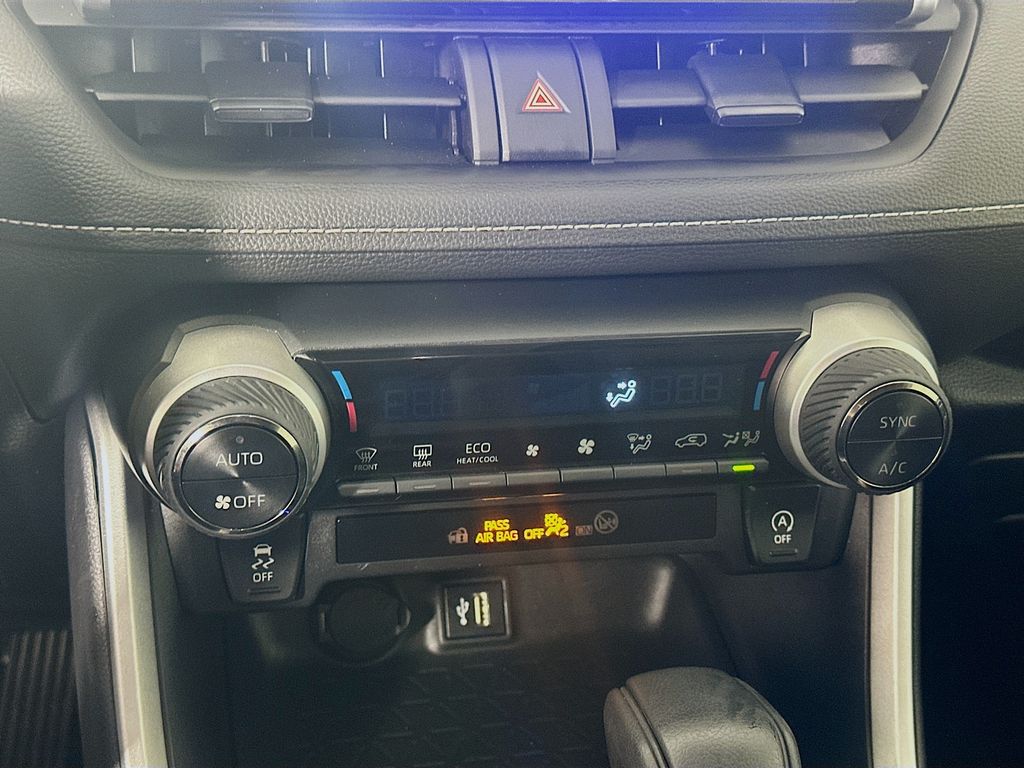 Thumbnail: 2024 Toyota RAV4 - 16