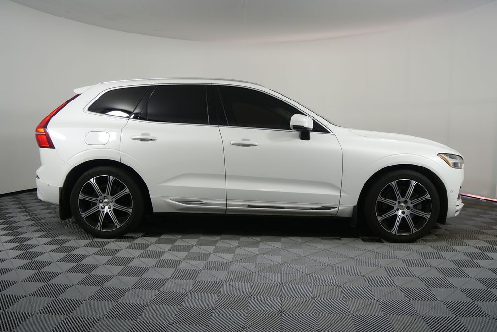 2021 Volvo XC60 T6 Inscription 2