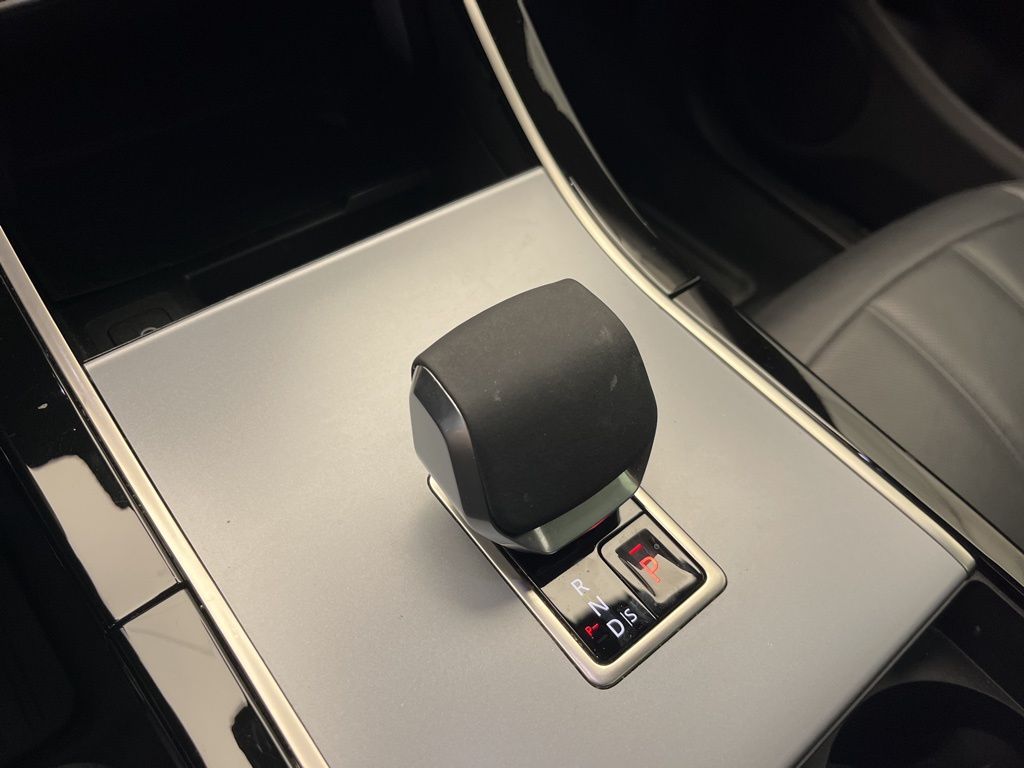 Thumbnail: 2025 Land Rover Range Rover Evoque - 19