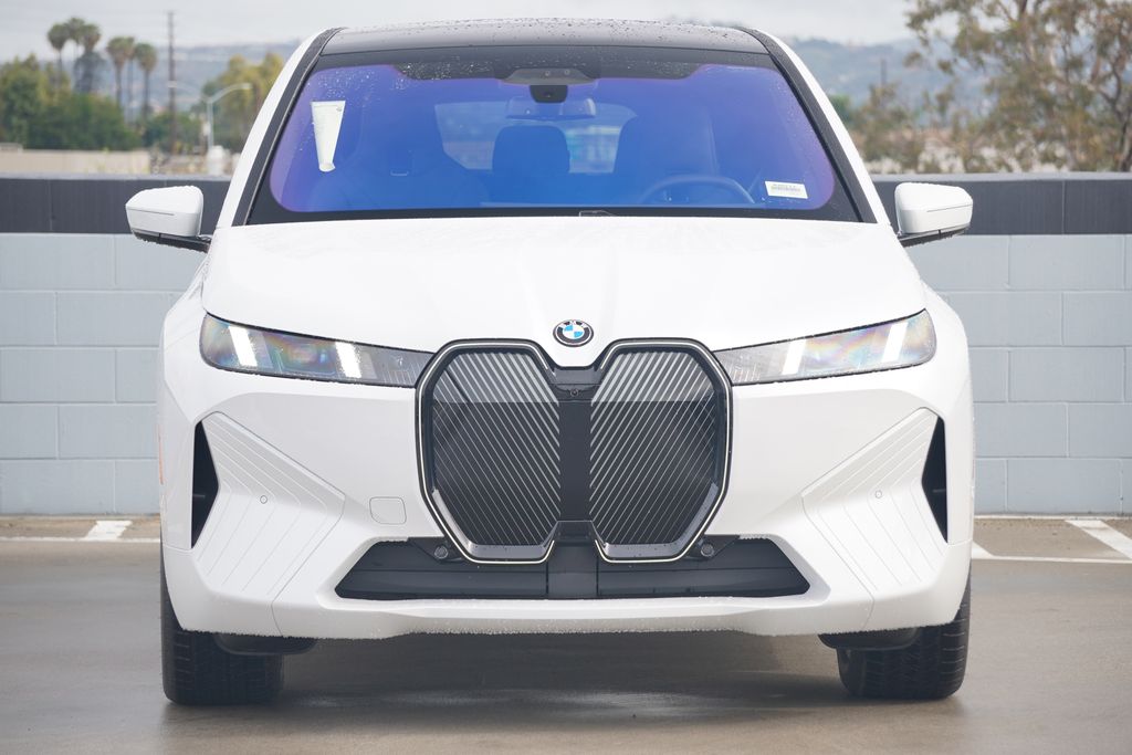Thumbnail: 2026 BMW iX - 2