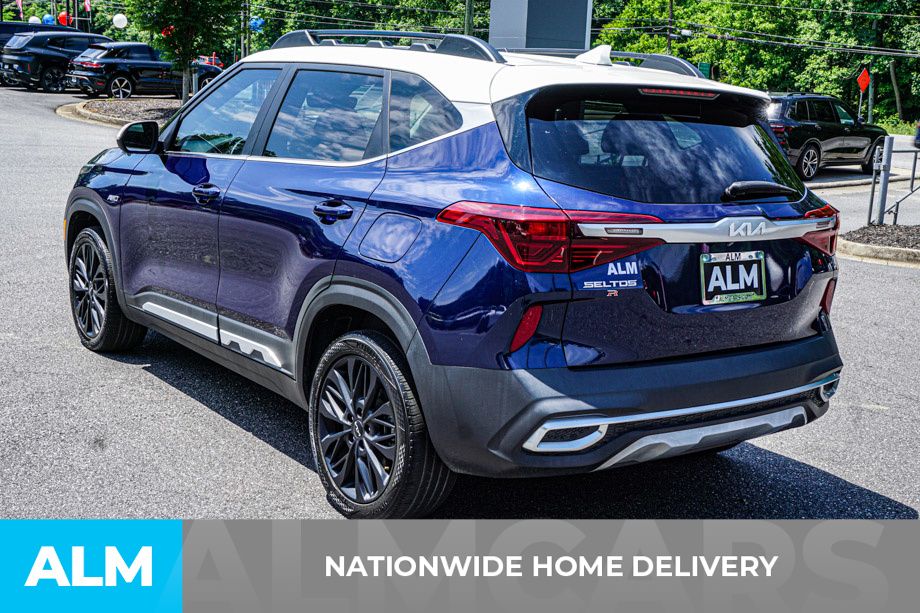 Used 2022 Blue Kia Nightfall image 5