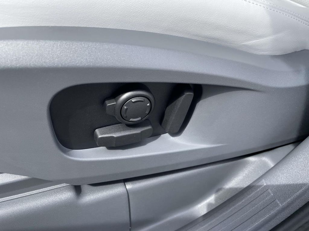 New 2026 Gray Land Rover S image 15