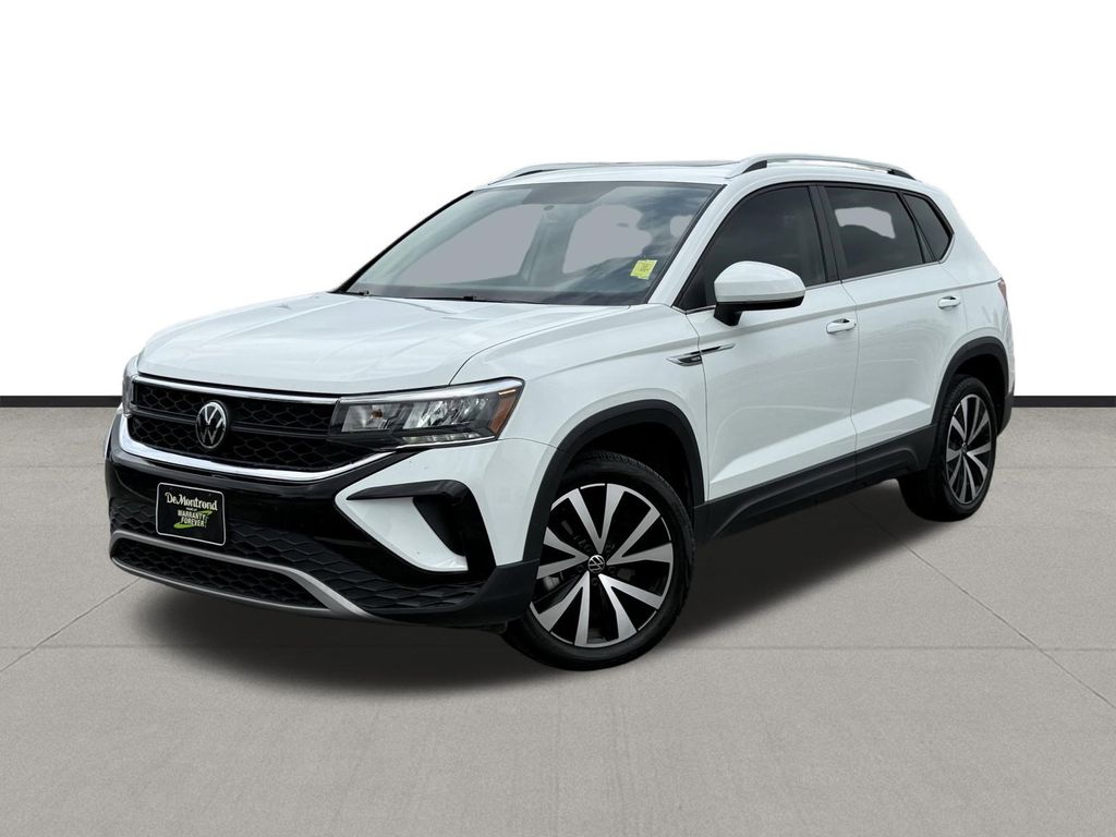 2022 Volkswagen Taos 1.5T SE  at DeMontrond Auto Country