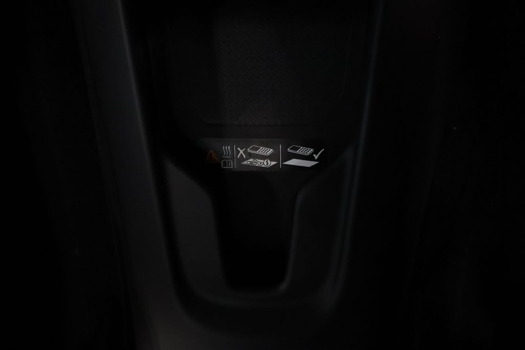 Thumbnail: 2025 Chevrolet Corvette - 31