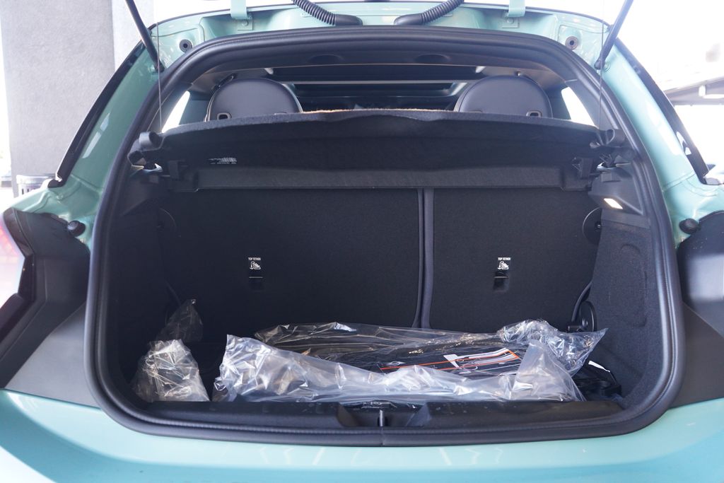 Thumbnail: 2026 MINI Cooper - 16