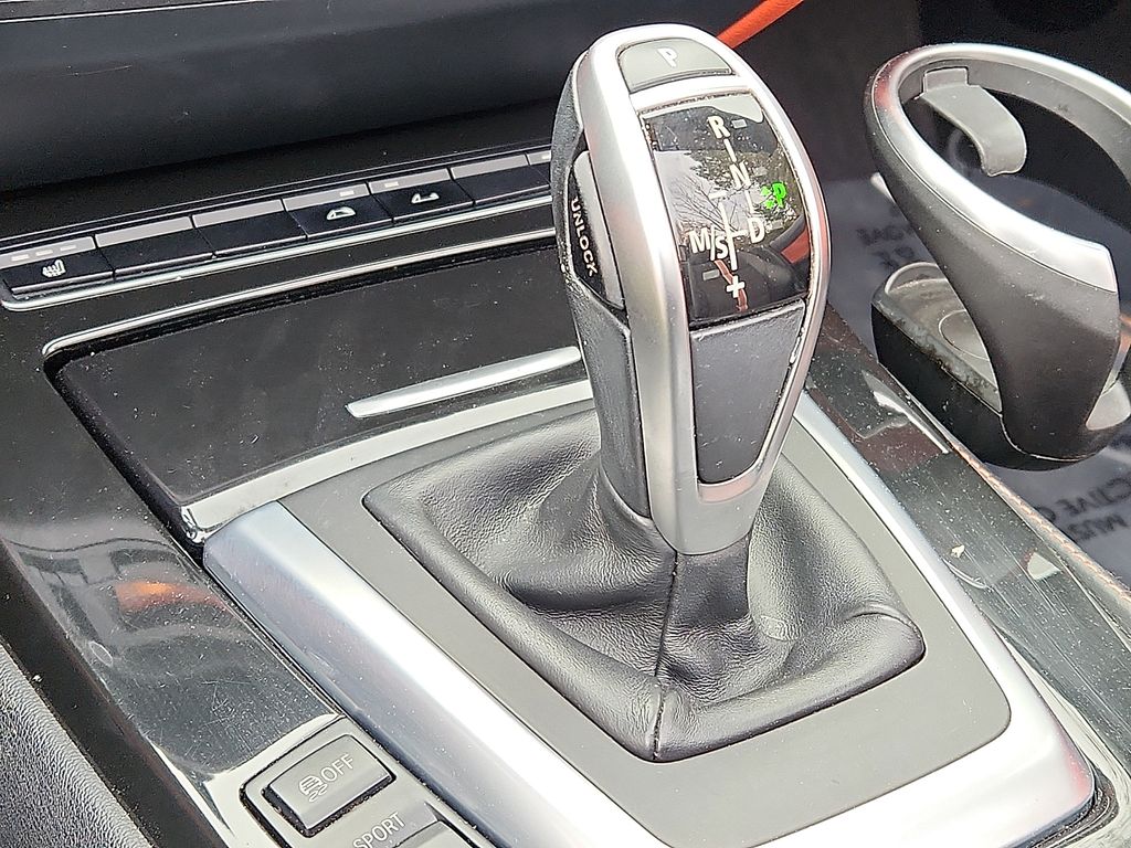 Thumbnail: 2014 BMW Z4 - 13