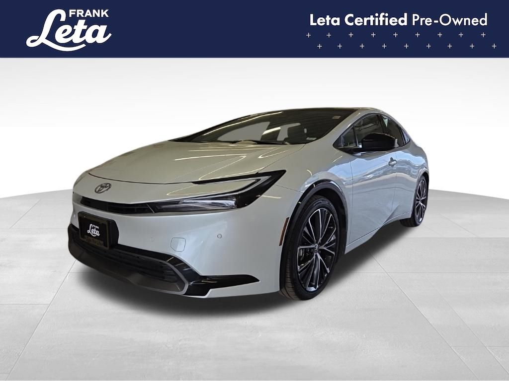 2025 Toyota Prius XLE FWD