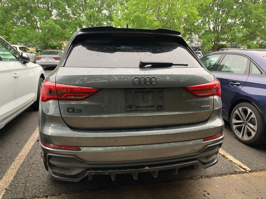 Thumbnail: 2025 Audi Q3 - 6