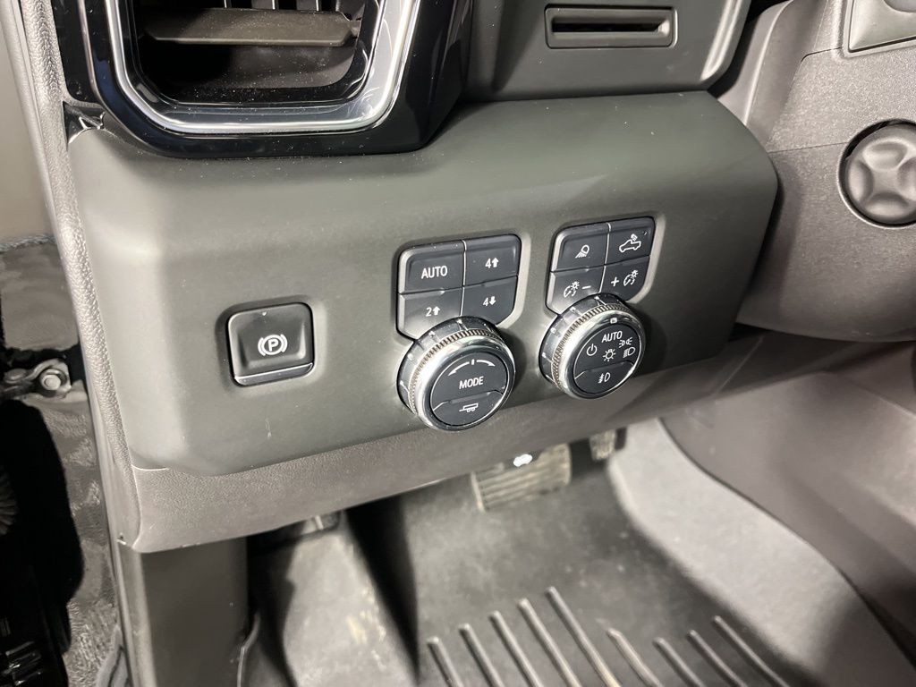 Thumbnail: 2025 GMC Sierra 1500 - 27