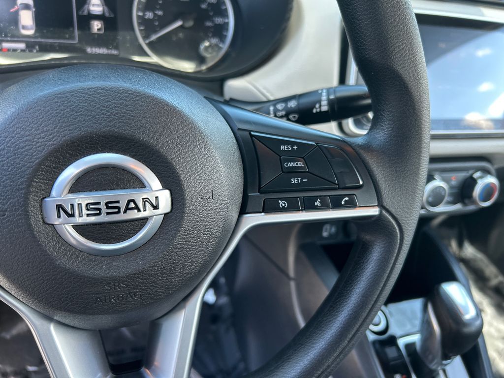 2021 Nissan Versa 1.6 SV 14