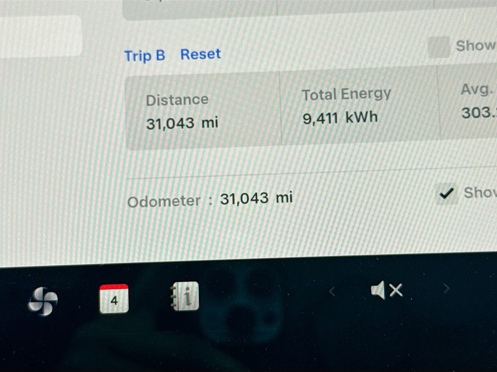 2024 Tesla Model Y Long Range White at AutoSavvy Houston Southwest