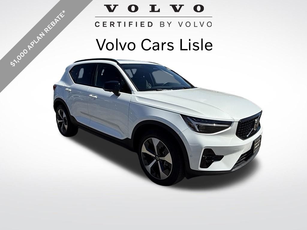 Crystal White 2026 Volvo XC40 SUV / Crossover All-Wheel Drive Automatic